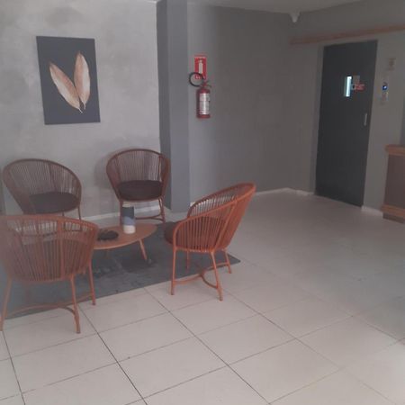Apartamento Inteiro A 100 Metros Da Praia Fortaleza  Exteriör bild